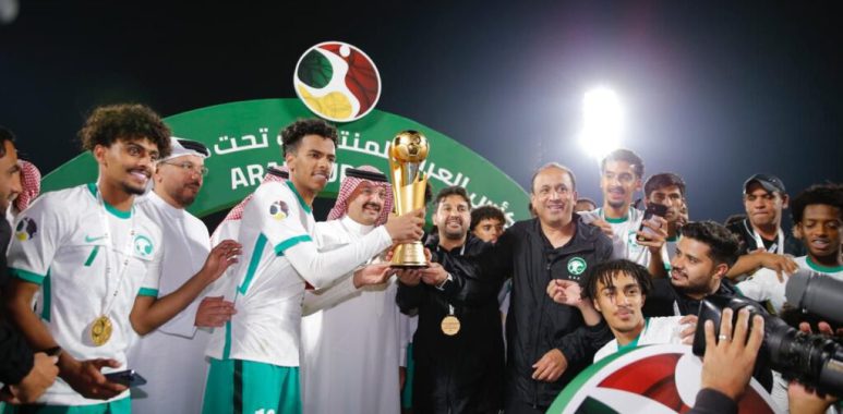 منتخب مصر ينال الوصافة في ختام النسخة الثامنة من البطولة.. أمير منطقة عسير توج منتخب السعودية بكأس العرب للشباب 2022