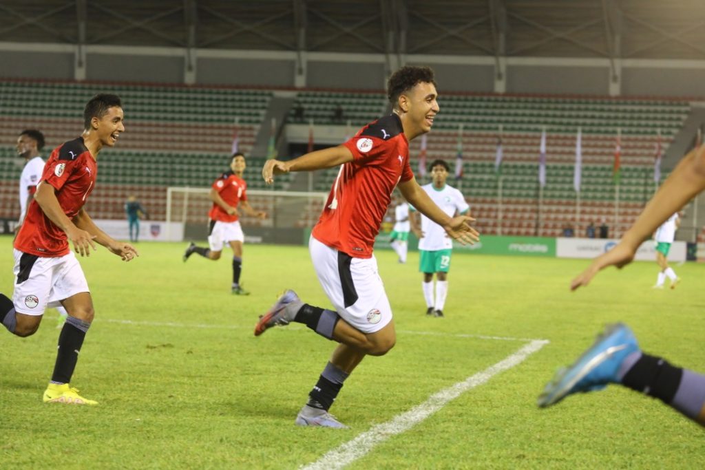 في ختام الجولة الأولى من مجموعات كأس العرب للناشئين 2022 فوز العراق على المغرب.. وجزر القمر على موريتانيا.. ومصر تفوز على السعودية.. وتعادل سلبي بين سوريا ولبنان