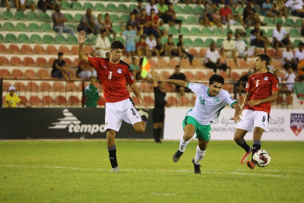 في ختام الجولة الأولى من مجموعات كأس العرب للناشئين 2022 فوز العراق على المغرب.. وجزر القمر على موريتانيا.. ومصر تفوز على السعودية.. وتعادل سلبي بين سوريا ولبنان