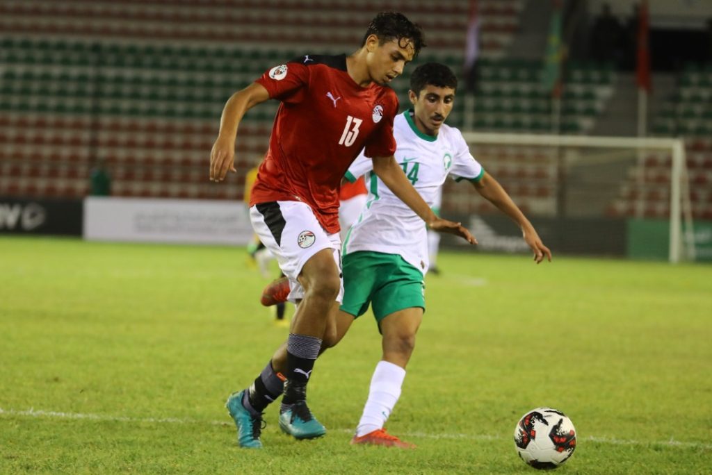 في ختام الجولة الأولى من مجموعات كأس العرب للناشئين 2022 فوز العراق على المغرب.. وجزر القمر على موريتانيا.. ومصر تفوز على السعودية.. وتعادل سلبي بين سوريا ولبنان