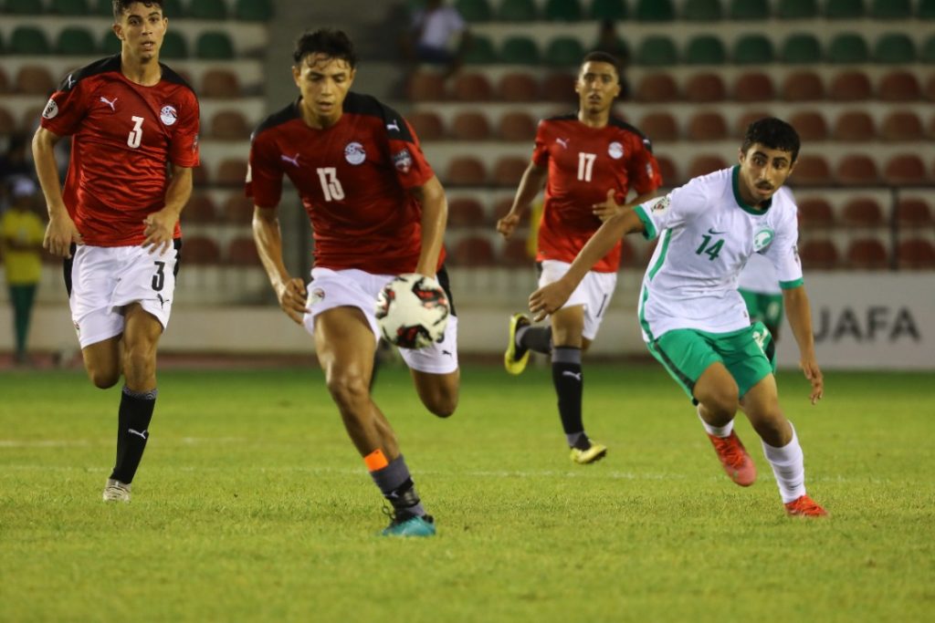 في ختام الجولة الأولى من مجموعات كأس العرب للناشئين 2022 فوز العراق على المغرب.. وجزر القمر على موريتانيا.. ومصر تفوز على السعودية.. وتعادل سلبي بين سوريا ولبنان