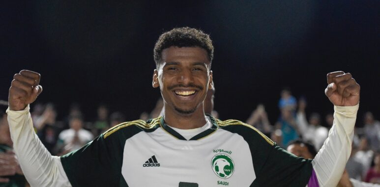 في منافسات كأس العرب لكرة القدم الشاطئية 2023 بجدة |منتخبا السعودية والمغرب يتأهلان إلى الدور ربع النهائي