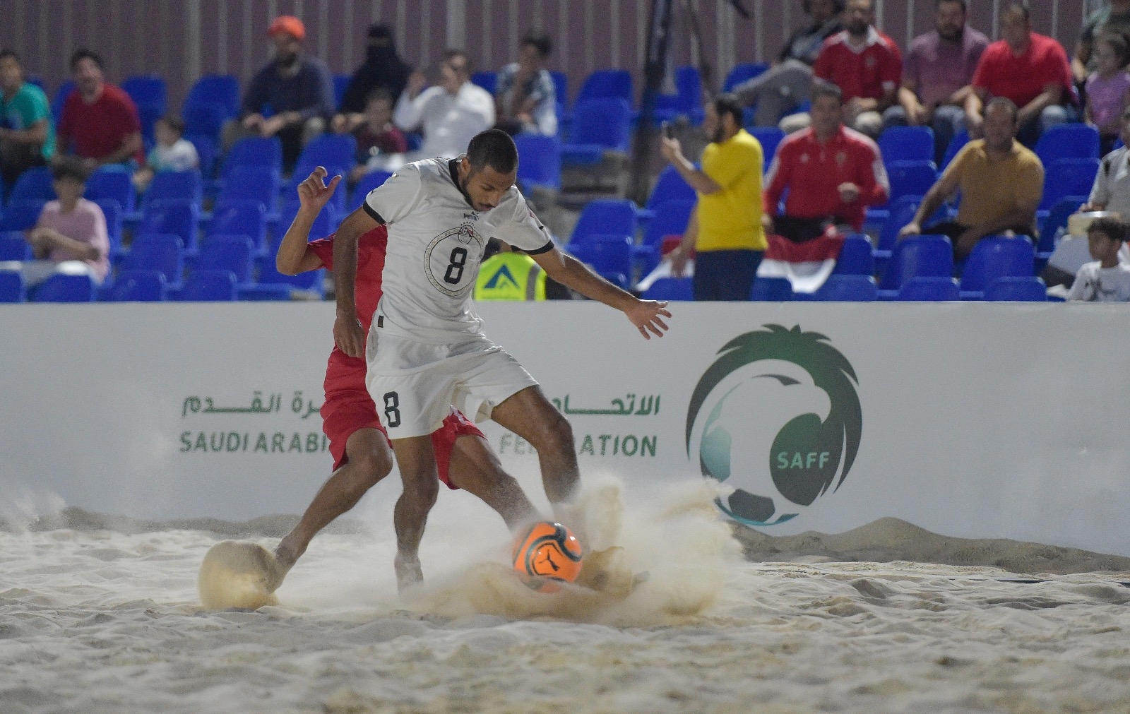 في منافسات كأس العرب لكرة القدم الشاطئية | منتخبا مصر وعمان يلتقيان في المباراة النهائية غداً السبت 14 في منافسات كأس العرب لكرة القدم الشاطئية | منتخبا مصر وعمان يلتقيان في المباراة النهائية غداً السبت