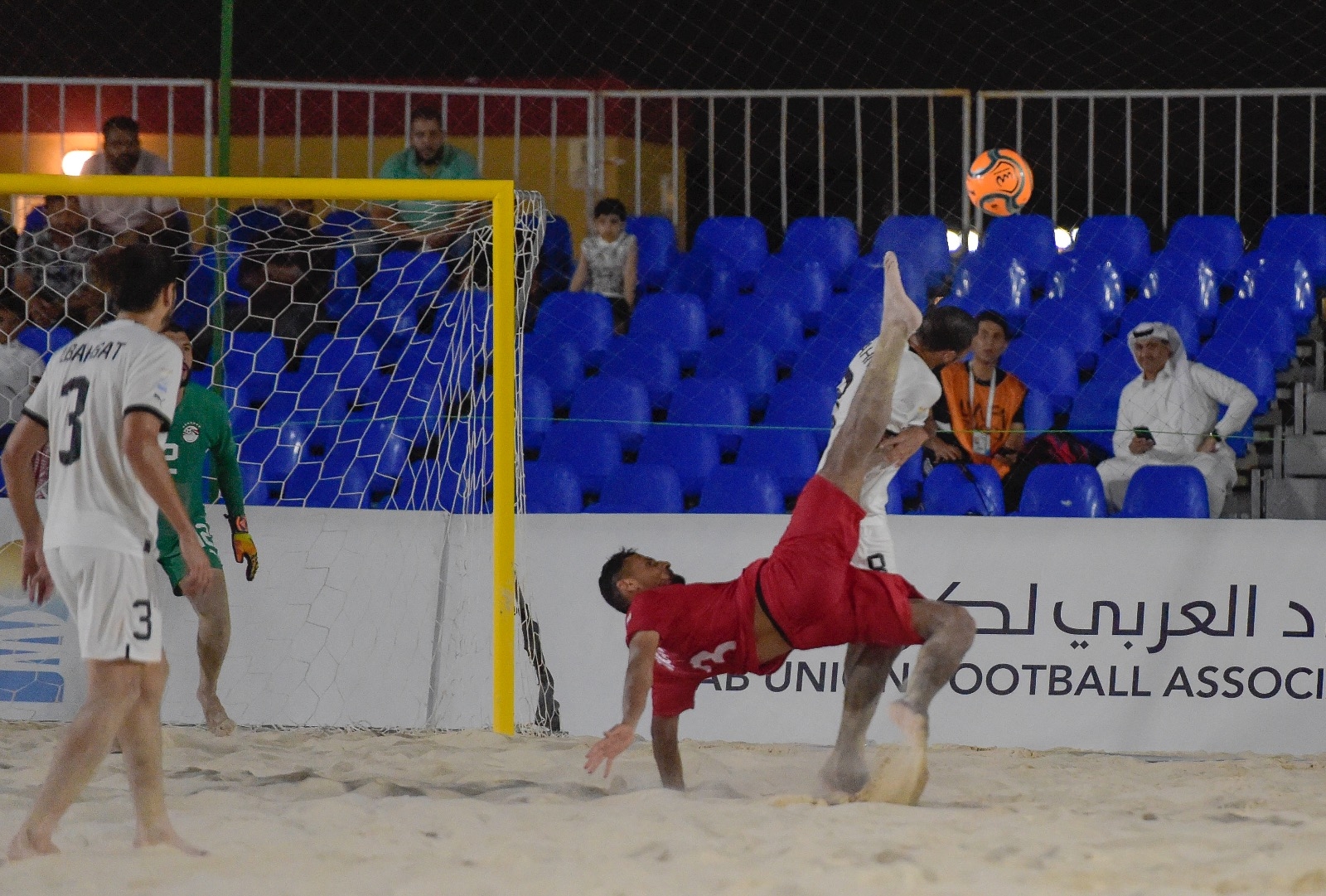 في منافسات كأس العرب لكرة القدم الشاطئية | منتخبا مصر وعمان يلتقيان في المباراة النهائية غداً السبت 16 في منافسات كأس العرب لكرة القدم الشاطئية | منتخبا مصر وعمان يلتقيان في المباراة النهائية غداً السبت
