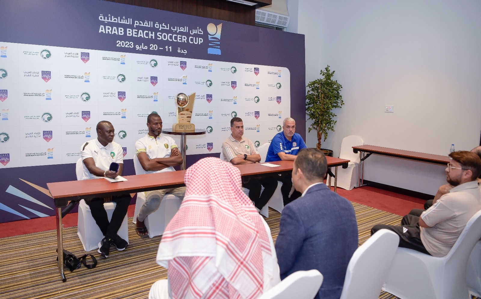 مدربو المنتخبات يُثمنون دور الاتحاد العربي.. والحضور الجماهيري مجاناً عبر "مكاني"..السعودية أمام موريتانيا في انطلاقة كأس العرب لكرة القدم الشاطئية... ولبنان مع المغرب في المباراة الثانية 29 مدربو المنتخبات يُثمنون دور الاتحاد العربي.. والحضور الجماهيري مجاناً عبر "مكاني"..السعودية أمام موريتانيا في انطلاقة كأس العرب لكرة القدم الشاطئية... ولبنان مع المغرب في المباراة الثانية