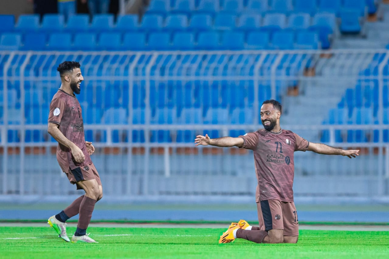 في منافسات كأس الملك سلمان للأندية 2023 .. الشباب السعودي يجتاز منعطف تشرين السوري ويتأهل إلى نهائيات البطولة 18 في منافسات كأس الملك سلمان للأندية 2023 .. الشباب السعودي يجتاز منعطف تشرين السوري ويتأهل إلى نهائيات البطولة