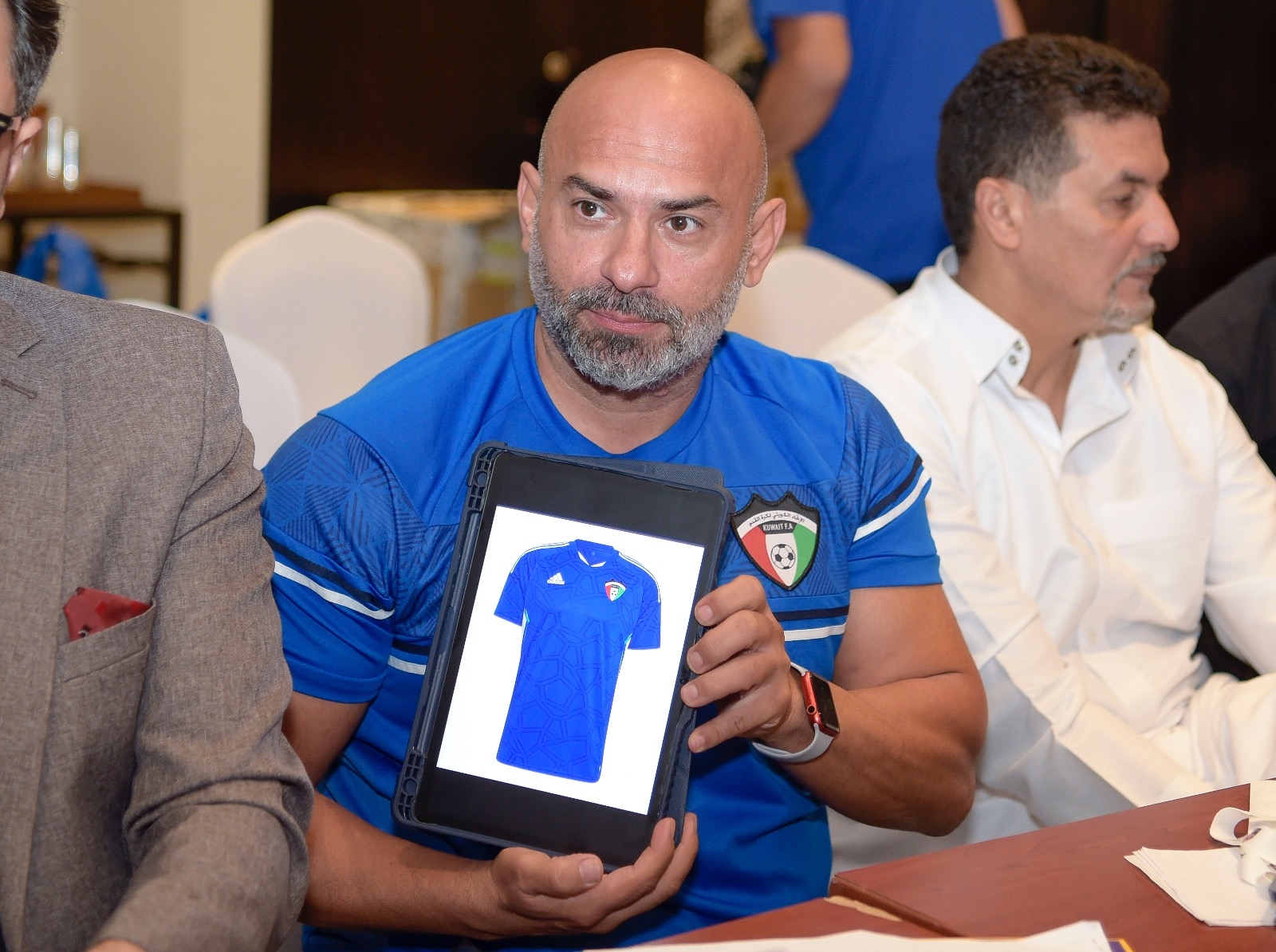 مدربو المنتخبات يُثمنون دور الاتحاد العربي.. والحضور الجماهيري مجاناً عبر "مكاني"..السعودية أمام موريتانيا في انطلاقة كأس العرب لكرة القدم الشاطئية... ولبنان مع المغرب في المباراة الثانية 8 مدربو المنتخبات يُثمنون دور الاتحاد العربي.. والحضور الجماهيري مجاناً عبر "مكاني"..السعودية أمام موريتانيا في انطلاقة كأس العرب لكرة القدم الشاطئية... ولبنان مع المغرب في المباراة الثانية