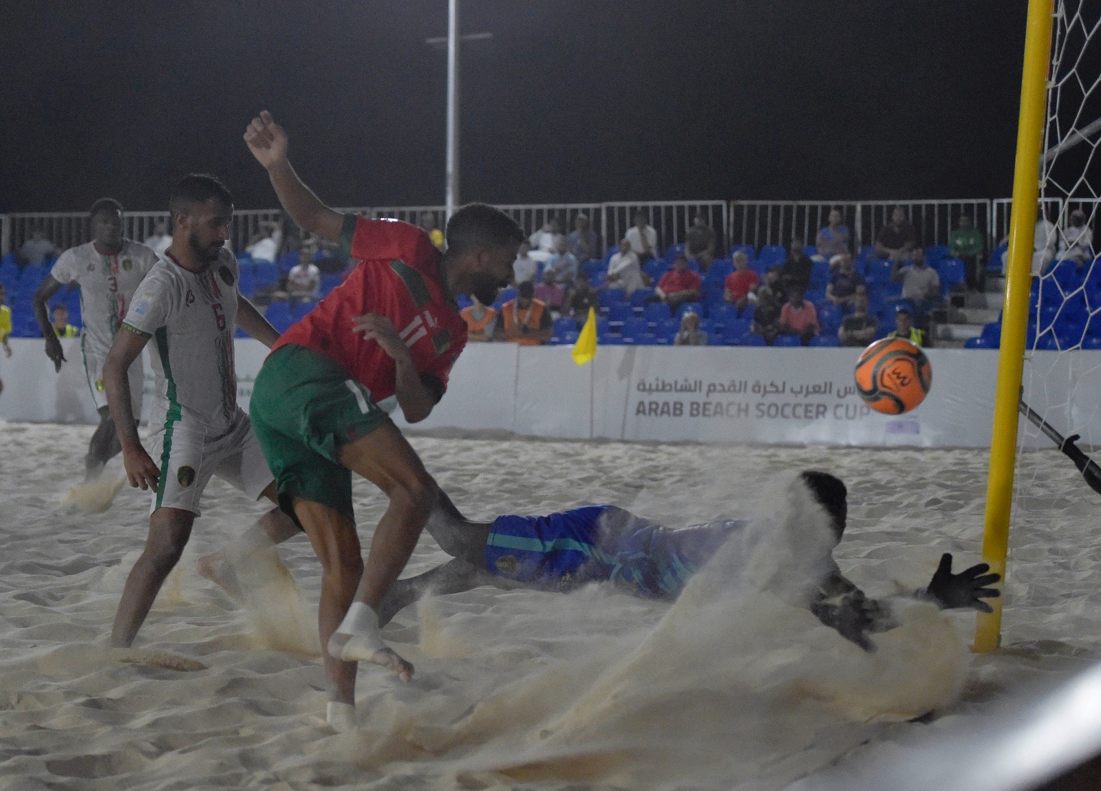 في منافسات كأس العرب لكرة القدم الشاطئية 2023 | فوز منتخبي المغرب ولبنان في انطلاقة الجولة الثانية من دور المجموعات 18 في منافسات كأس العرب لكرة القدم الشاطئية 2023 | فوز منتخبي المغرب ولبنان في انطلاقة الجولة الثانية من دور المجموعات