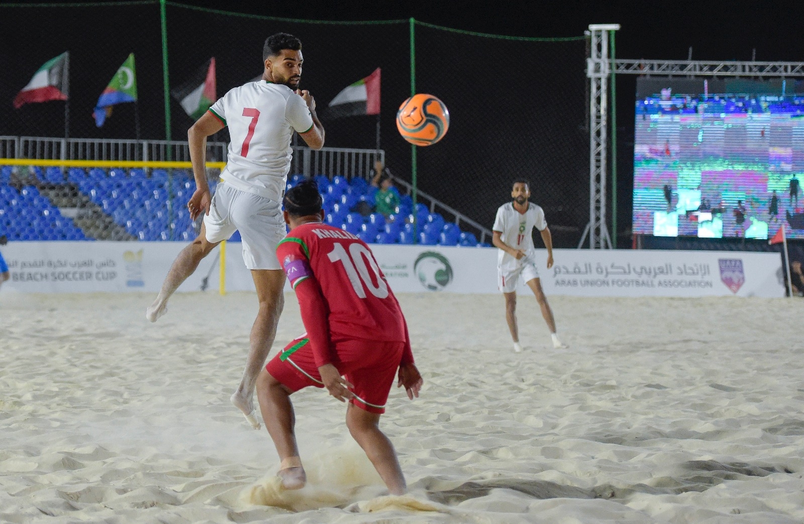 في منافسات كأس العرب لكرة القدم الشاطئية | منتخبا مصر وعمان يلتقيان في المباراة النهائية غداً السبت 24 في منافسات كأس العرب لكرة القدم الشاطئية | منتخبا مصر وعمان يلتقيان في المباراة النهائية غداً السبت