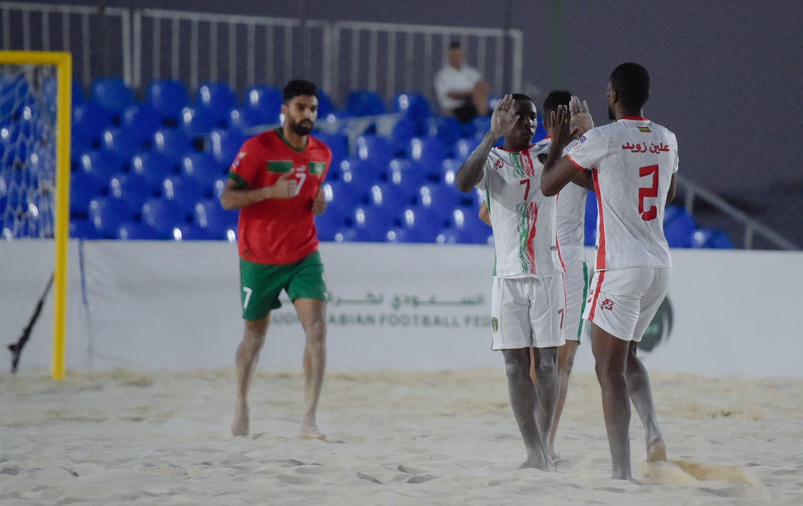 في منافسات كأس العرب لكرة القدم الشاطئية 2023 | فوز منتخبي المغرب ولبنان في انطلاقة الجولة الثانية من دور المجموعات 19 في منافسات كأس العرب لكرة القدم الشاطئية 2023 | فوز منتخبي المغرب ولبنان في انطلاقة الجولة الثانية من دور المجموعات