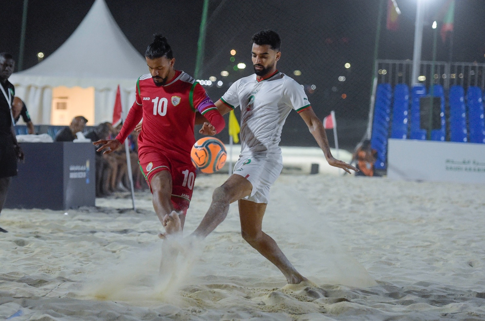 في منافسات كأس العرب لكرة القدم الشاطئية | منتخبا مصر وعمان يلتقيان في المباراة النهائية غداً السبت 11 في منافسات كأس العرب لكرة القدم الشاطئية | منتخبا مصر وعمان يلتقيان في المباراة النهائية غداً السبت