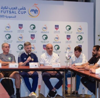 المباراة الأولى بين السعودية والجزائر.. والثانية بين ليبيا وطاجيكستان.. انطلاقة منافسات كأس العرب لكرة قدم الصالات 2023 غداً في جدة