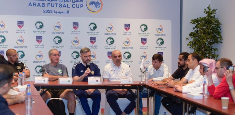 المباراة الأولى بين السعودية والجزائر.. والثانية بين ليبيا وطاجيكستان.. انطلاقة منافسات كأس العرب لكرة قدم الصالات 2023 غداً في جدة