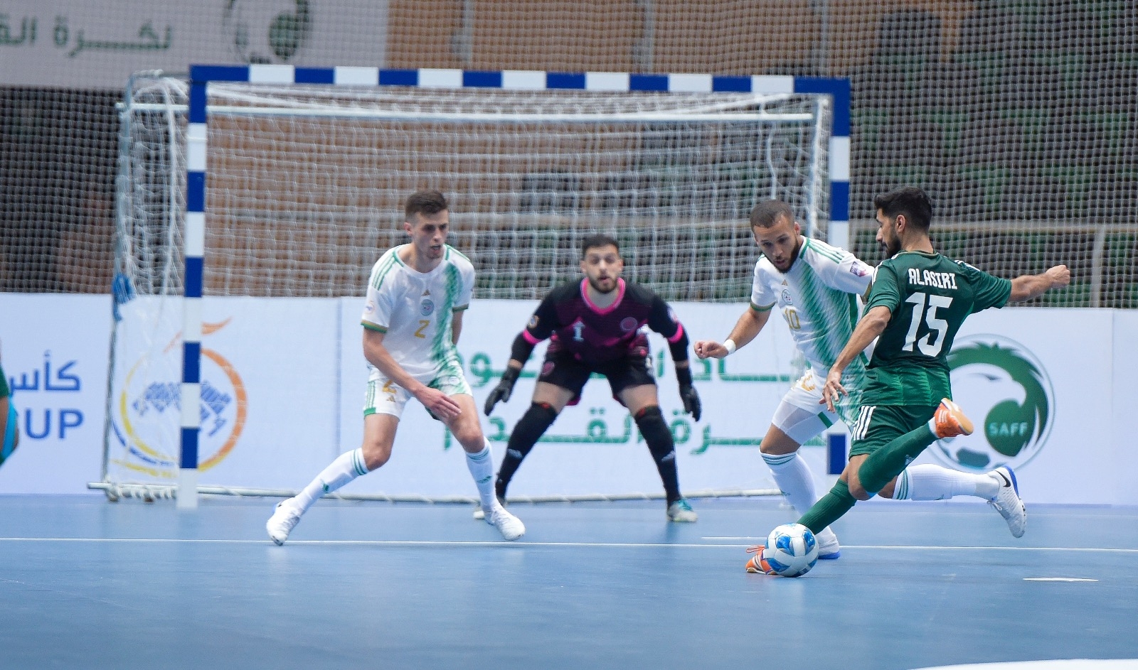 في انطلاقة منافسات كأس العرب لكرة قدم الصالات 2023 | تعادل السعودية مع الجزائر وفوز ليبيا أمام طاجيكستان في الجولة الأولى من دور المجموعات 25 في انطلاقة منافسات كأس العرب لكرة قدم الصالات 2023 | تعادل السعودية مع الجزائر وفوز ليبيا أمام طاجيكستان في الجولة الأولى من دور المجموعات