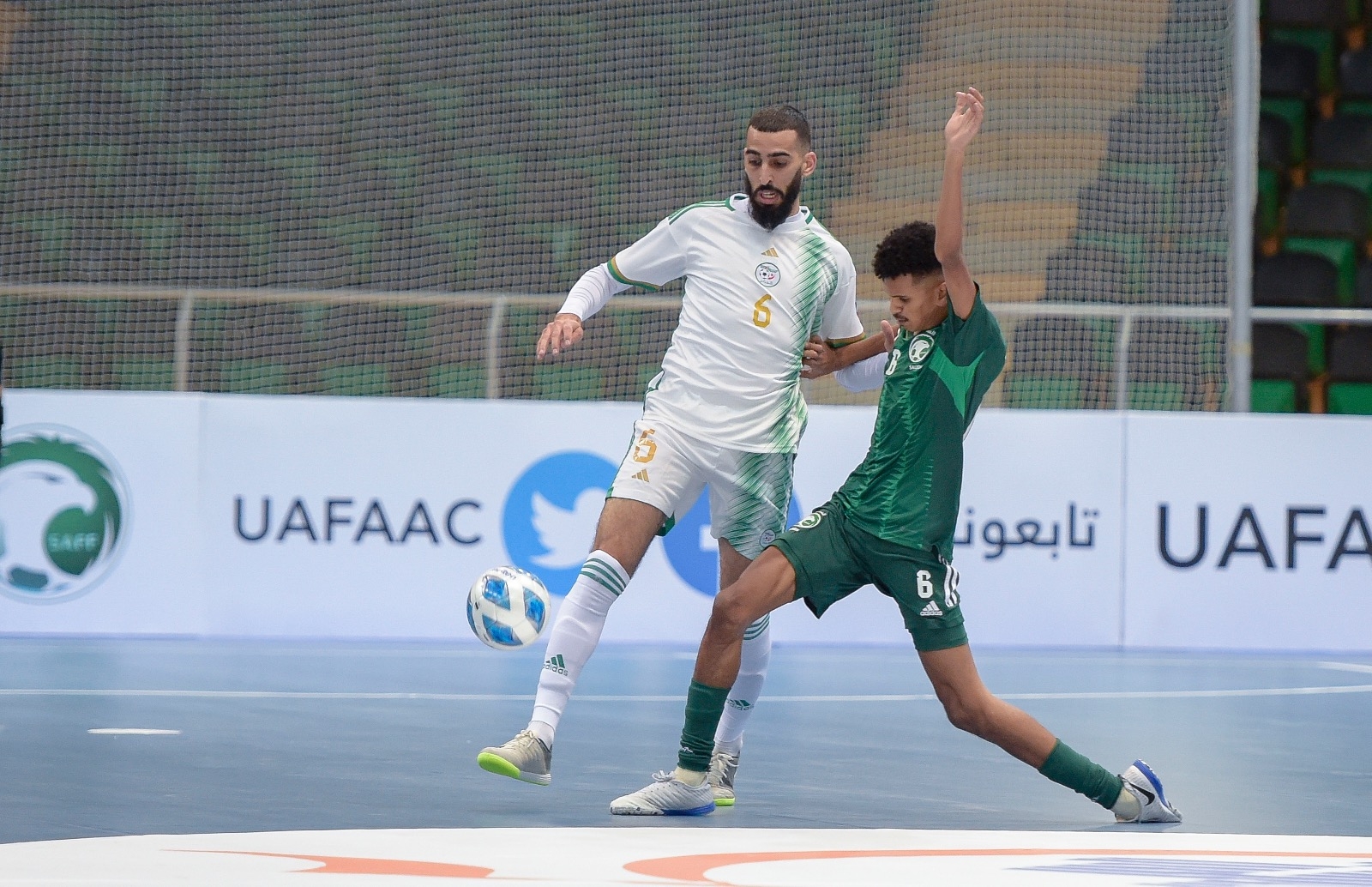 في انطلاقة منافسات كأس العرب لكرة قدم الصالات 2023 | تعادل السعودية مع الجزائر وفوز ليبيا أمام طاجيكستان في الجولة الأولى من دور المجموعات 30 في انطلاقة منافسات كأس العرب لكرة قدم الصالات 2023 | تعادل السعودية مع الجزائر وفوز ليبيا أمام طاجيكستان في الجولة الأولى من دور المجموعات