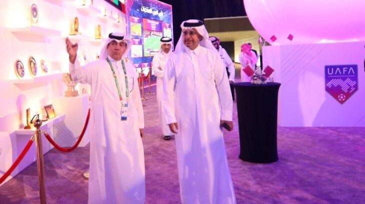 رئيس لجنة الإعلام الرياضي القطري يشيد بـ "معرض الاتحاد العربي"