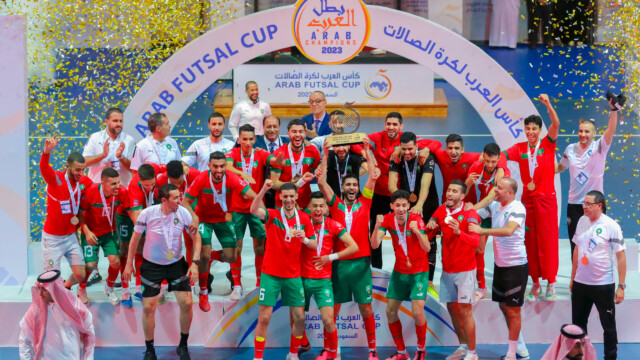 في ختام بطولة كأس العرب لكرة قدم الصالات 2023 .. سمو محافظ جدة يتوج منتخب المغرب بكأس العرب 30 في ختام بطولة كأس العرب لكرة قدم الصالات 2023 .. سمو محافظ جدة يتوج منتخب المغرب بكأس العرب