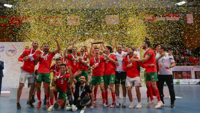 في ختام بطولة كأس العرب لكرة قدم الصالات 2023 .. سمو محافظ جدة يتوج منتخب المغرب بكأس العرب 158 في ختام بطولة كأس العرب لكرة قدم الصالات 2023 .. سمو محافظ جدة يتوج منتخب المغرب بكأس العرب