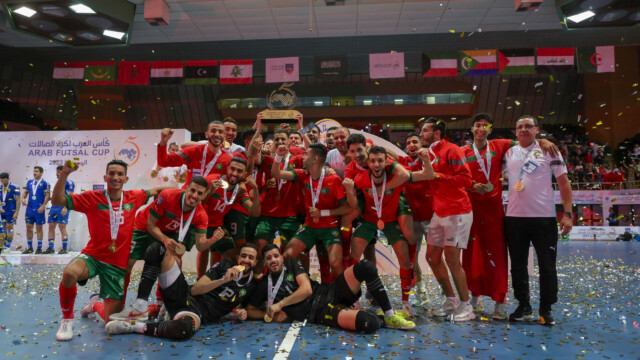 في ختام بطولة كأس العرب لكرة قدم الصالات 2023 .. سمو محافظ جدة يتوج منتخب المغرب بكأس العرب 159 في ختام بطولة كأس العرب لكرة قدم الصالات 2023 .. سمو محافظ جدة يتوج منتخب المغرب بكأس العرب