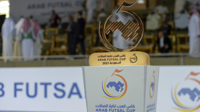 في ختام بطولة كأس العرب لكرة قدم الصالات 2023 .. سمو محافظ جدة يتوج منتخب المغرب بكأس العرب 136 في ختام بطولة كأس العرب لكرة قدم الصالات 2023 .. سمو محافظ جدة يتوج منتخب المغرب بكأس العرب