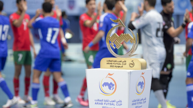 في ختام بطولة كأس العرب لكرة قدم الصالات 2023 .. سمو محافظ جدة يتوج منتخب المغرب بكأس العرب 120 في ختام بطولة كأس العرب لكرة قدم الصالات 2023 .. سمو محافظ جدة يتوج منتخب المغرب بكأس العرب