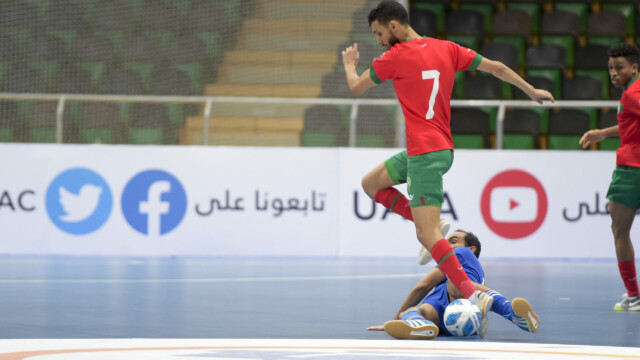 في ختام بطولة كأس العرب لكرة قدم الصالات 2023 .. سمو محافظ جدة يتوج منتخب المغرب بكأس العرب 116 في ختام بطولة كأس العرب لكرة قدم الصالات 2023 .. سمو محافظ جدة يتوج منتخب المغرب بكأس العرب