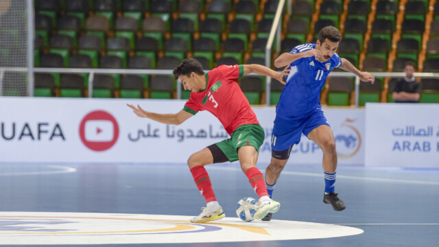 في ختام بطولة كأس العرب لكرة قدم الصالات 2023 .. سمو محافظ جدة يتوج منتخب المغرب بكأس العرب 110 في ختام بطولة كأس العرب لكرة قدم الصالات 2023 .. سمو محافظ جدة يتوج منتخب المغرب بكأس العرب