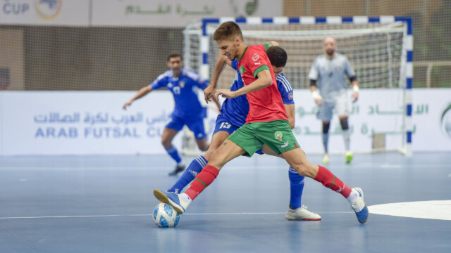في ختام بطولة كأس العرب لكرة قدم الصالات 2023 .. سمو محافظ جدة يتوج منتخب المغرب بكأس العرب 111 في ختام بطولة كأس العرب لكرة قدم الصالات 2023 .. سمو محافظ جدة يتوج منتخب المغرب بكأس العرب