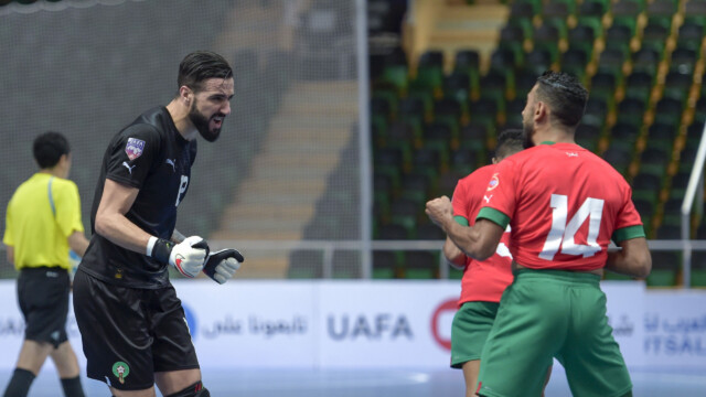 في ختام بطولة كأس العرب لكرة قدم الصالات 2023 .. سمو محافظ جدة يتوج منتخب المغرب بكأس العرب 89 في ختام بطولة كأس العرب لكرة قدم الصالات 2023 .. سمو محافظ جدة يتوج منتخب المغرب بكأس العرب
