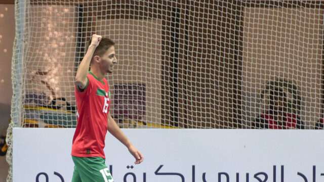 في ختام بطولة كأس العرب لكرة قدم الصالات 2023 .. سمو محافظ جدة يتوج منتخب المغرب بكأس العرب 91 في ختام بطولة كأس العرب لكرة قدم الصالات 2023 .. سمو محافظ جدة يتوج منتخب المغرب بكأس العرب