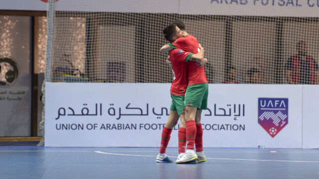 في ختام بطولة كأس العرب لكرة قدم الصالات 2023 .. سمو محافظ جدة يتوج منتخب المغرب بكأس العرب 93 في ختام بطولة كأس العرب لكرة قدم الصالات 2023 .. سمو محافظ جدة يتوج منتخب المغرب بكأس العرب