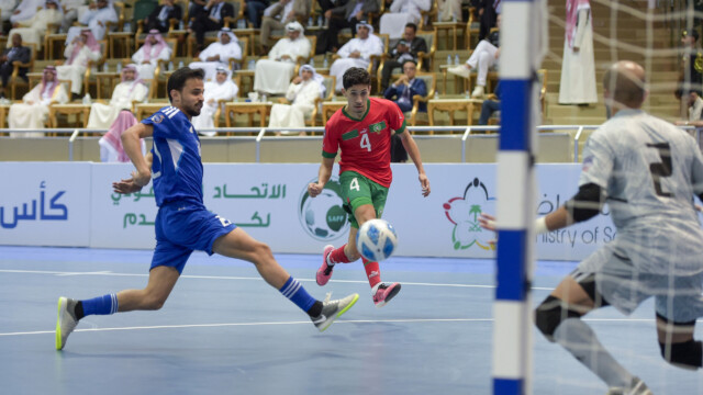 في ختام بطولة كأس العرب لكرة قدم الصالات 2023 .. سمو محافظ جدة يتوج منتخب المغرب بكأس العرب 81 في ختام بطولة كأس العرب لكرة قدم الصالات 2023 .. سمو محافظ جدة يتوج منتخب المغرب بكأس العرب