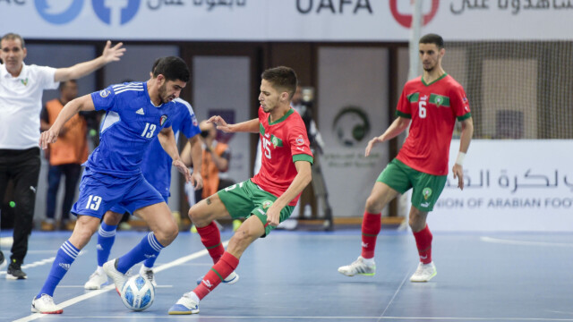 في ختام بطولة كأس العرب لكرة قدم الصالات 2023 .. سمو محافظ جدة يتوج منتخب المغرب بكأس العرب 72 في ختام بطولة كأس العرب لكرة قدم الصالات 2023 .. سمو محافظ جدة يتوج منتخب المغرب بكأس العرب