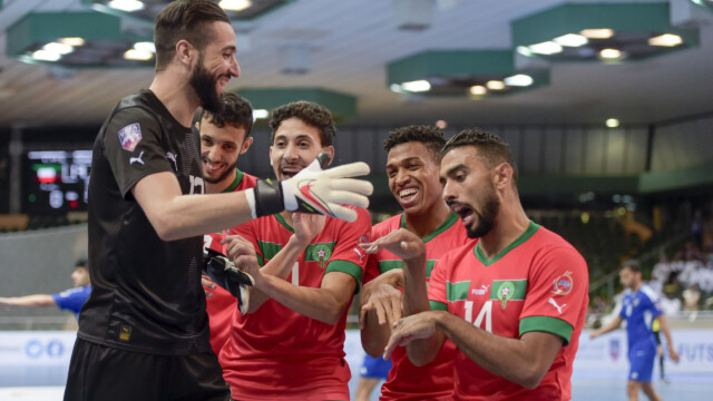 في ختام بطولة كأس العرب لكرة قدم الصالات 2023 .. سمو محافظ جدة يتوج منتخب المغرب بكأس العرب 71 في ختام بطولة كأس العرب لكرة قدم الصالات 2023 .. سمو محافظ جدة يتوج منتخب المغرب بكأس العرب