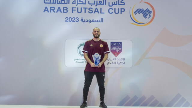 في ختام بطولة كأس العرب لكرة قدم الصالات 2023 .. سمو محافظ جدة يتوج منتخب المغرب بكأس العرب 56 في ختام بطولة كأس العرب لكرة قدم الصالات 2023 .. سمو محافظ جدة يتوج منتخب المغرب بكأس العرب