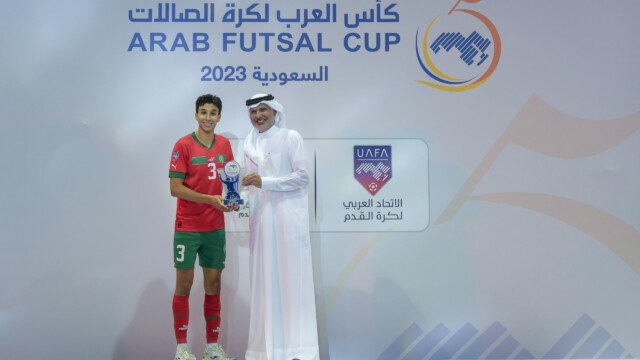 في ختام بطولة كأس العرب لكرة قدم الصالات 2023 .. سمو محافظ جدة يتوج منتخب المغرب بكأس العرب 58 في ختام بطولة كأس العرب لكرة قدم الصالات 2023 .. سمو محافظ جدة يتوج منتخب المغرب بكأس العرب