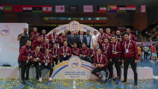في ختام بطولة كأس العرب لكرة قدم الصالات 2023 .. سمو محافظ جدة يتوج منتخب المغرب بكأس العرب 43 في ختام بطولة كأس العرب لكرة قدم الصالات 2023 .. سمو محافظ جدة يتوج منتخب المغرب بكأس العرب