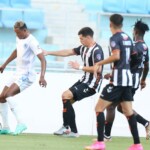 في منافسات كأس الملك سلمان للأندية .. الهلال السوداني يفوز على الصفاقسي التونسي في ذهاب الدور الثاني المؤهل لـ "المجموعات" 11 في منافسات كأس الملك سلمان للأندية .. الهلال السوداني يفوز على الصفاقسي التونسي في ذهاب الدور الثاني المؤهل لـ "المجموعات"