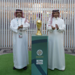 "كأس جديدة" لبطولة الملك سلمان للأندية العربية .. "الاتحاد العربي" يدشن الكأس الغالية أمام الجماهير في الطائف 14 "كأس جديدة" لبطولة الملك سلمان للأندية العربية .. "الاتحاد العربي" يدشن الكأس الغالية أمام الجماهير في الطائف